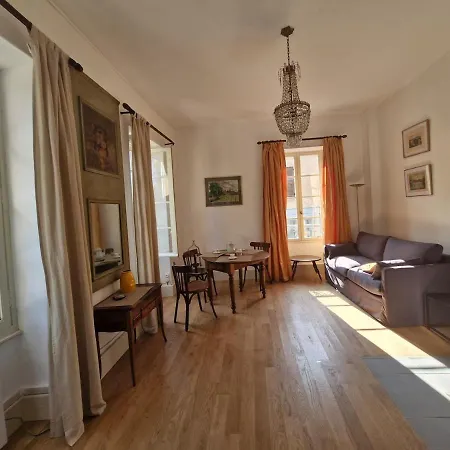 Apartment Maison La Bourbonnaise, Proche Des Thermes Bourbon-l'Archambault